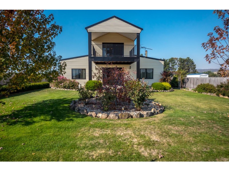 18 George Street, Bothwell TAS 7030