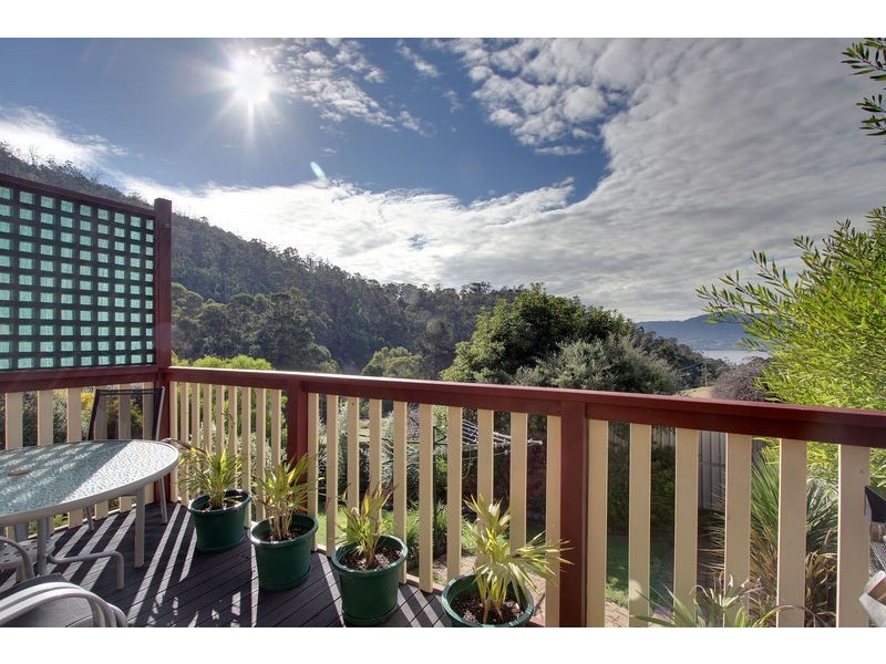 5 Nielson Drive, Montrose TAS 7010