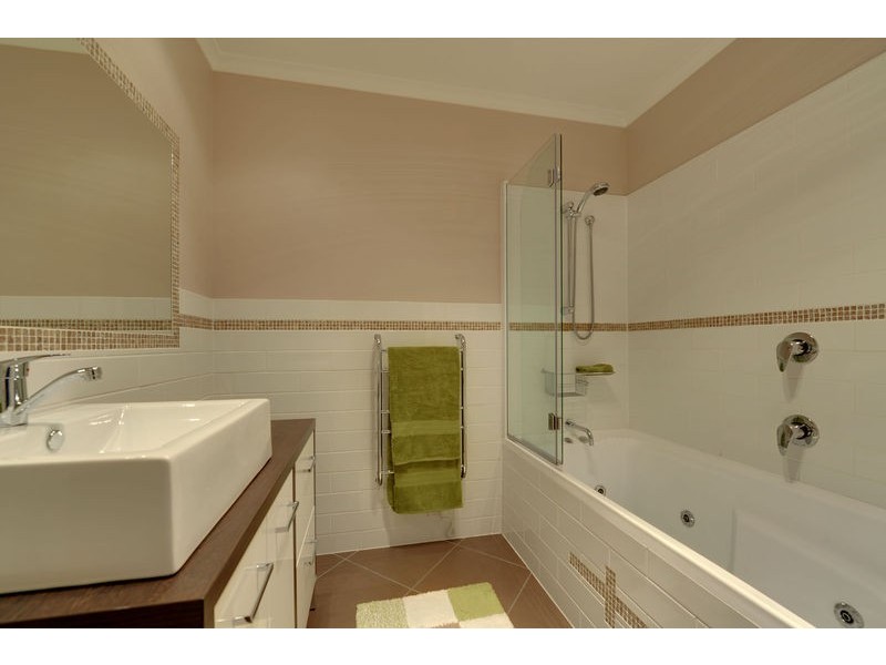 5 Nielson Drive, Montrose TAS 7010