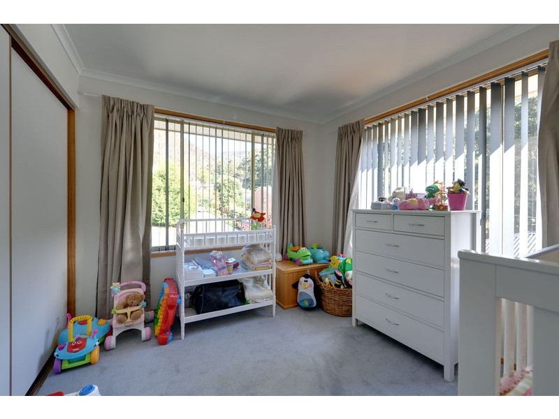 5 Nielson Drive, Montrose TAS 7010