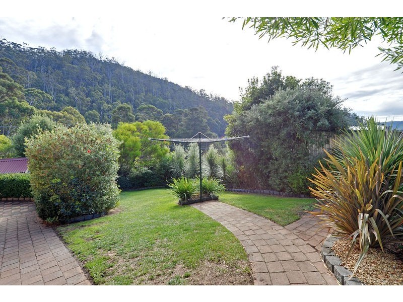 5 Nielson Drive, Montrose TAS 7010