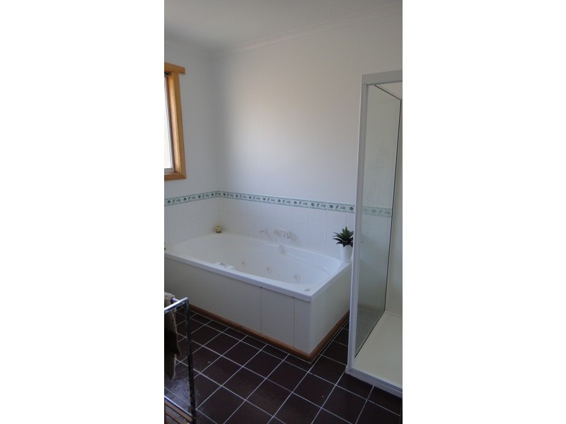 13 Karambi Street, Chigwell TAS 7011