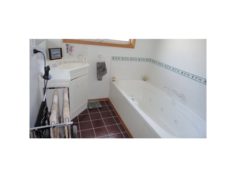 13 Karambi Street, Chigwell TAS 7011