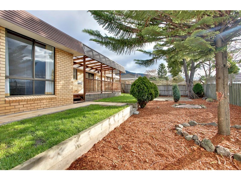 3/3 Walgett Place, Glenorchy TAS 7010