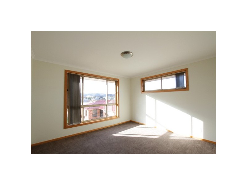2/27 Melissa Street, Brighton TAS 7030
