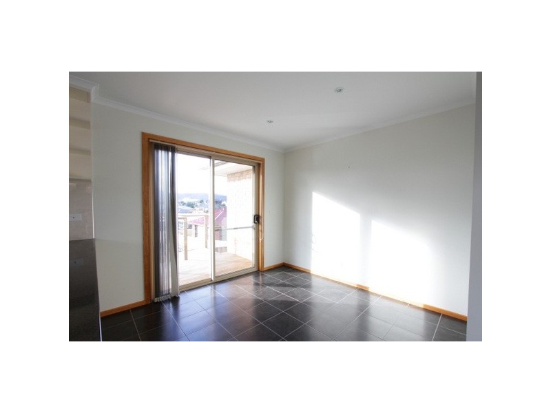 2/27 Melissa Street, Brighton TAS 7030