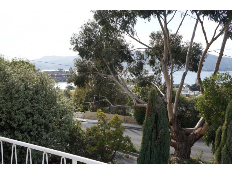 39 Radcliff Crescent, Rosetta TAS 7010