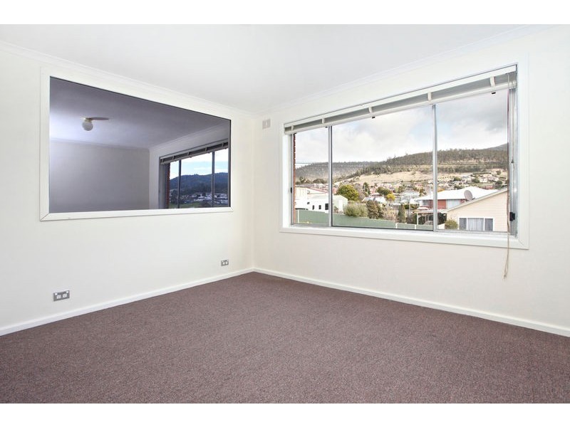 2/87 Box Hill Road, Claremont TAS 7011