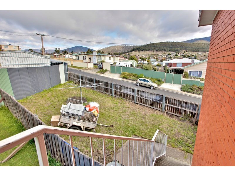 2/87 Box Hill Road, Claremont TAS 7011