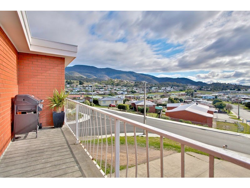 2/87 Box Hill Road, Claremont TAS 7011