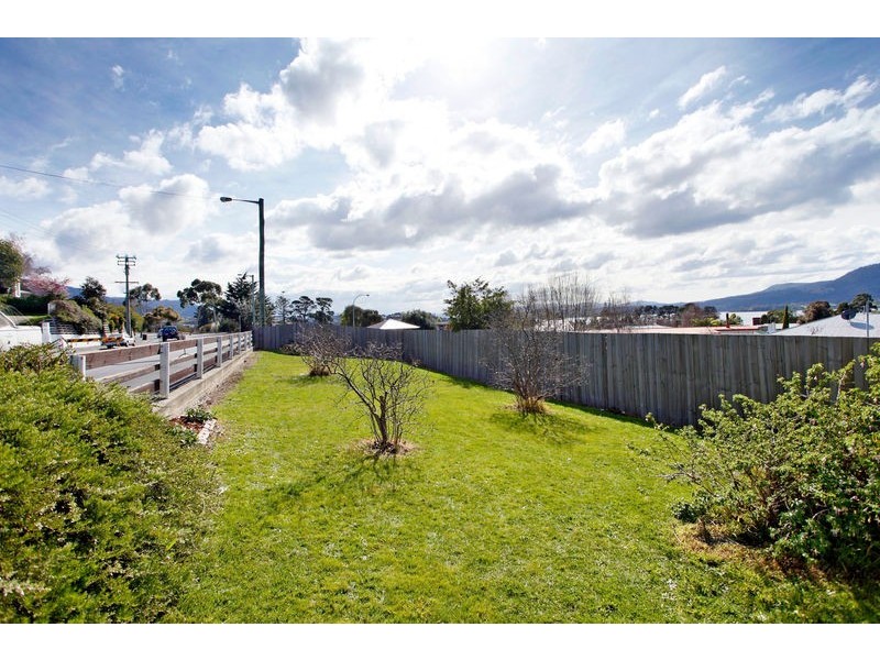 563 Main Road, Montrose TAS 7010