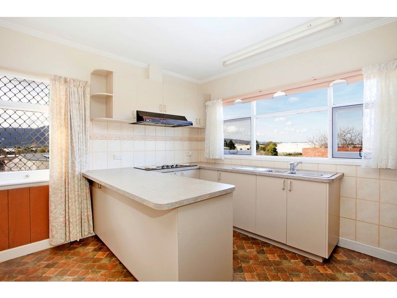 563 Main Road, Montrose TAS 7010