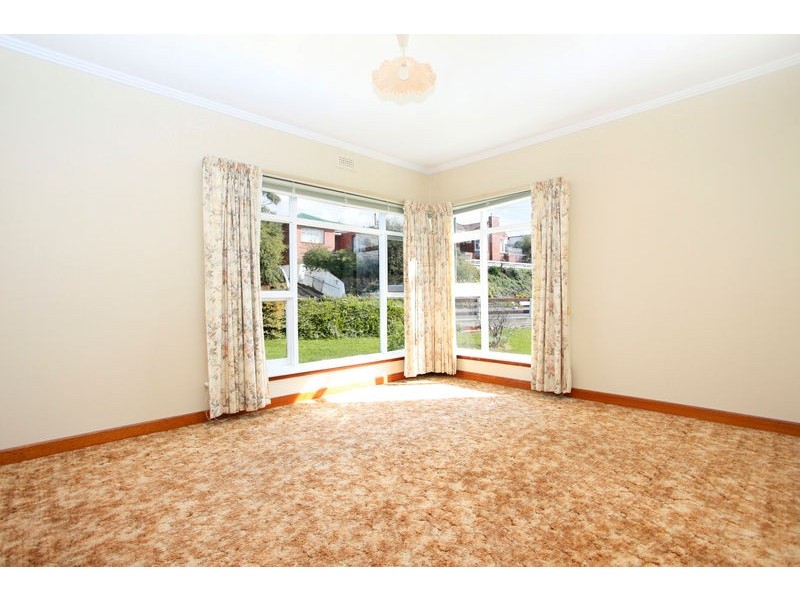 563 Main Road, Montrose TAS 7010