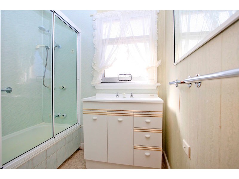 563 Main Road, Montrose TAS 7010