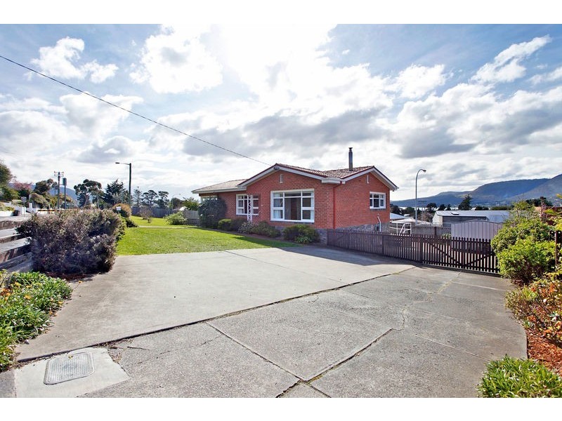 563 Main Road, Montrose TAS 7010