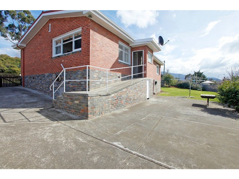 563 Main Road, Montrose TAS 7010