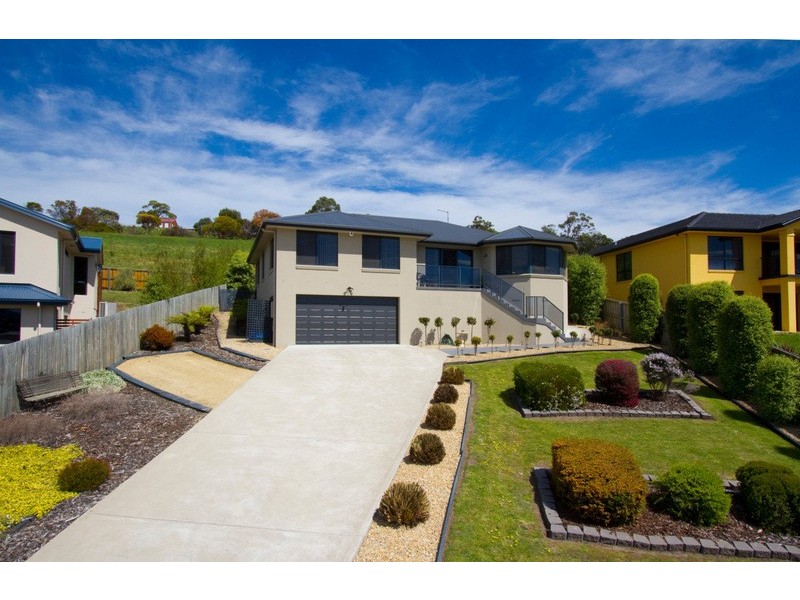 14 Govett Rise, Austins Ferry TAS 7011