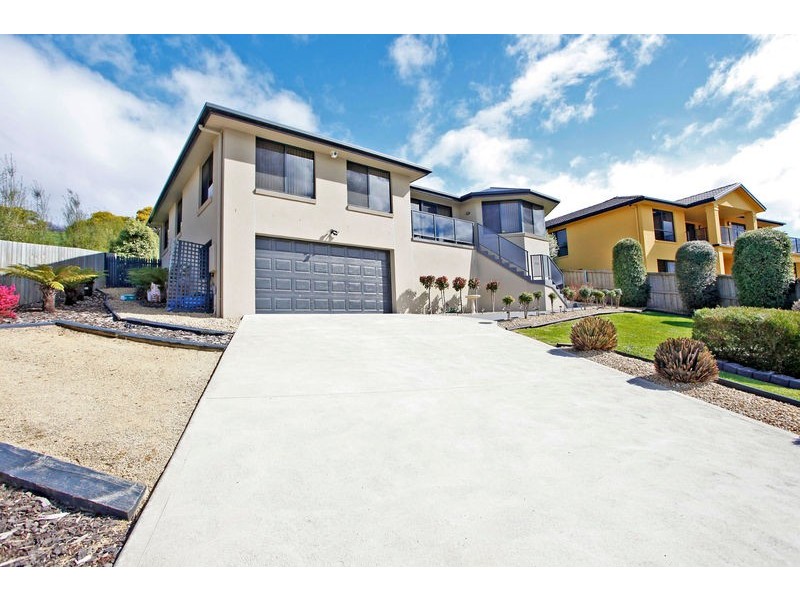 14 Govett Rise, Austins Ferry TAS 7011