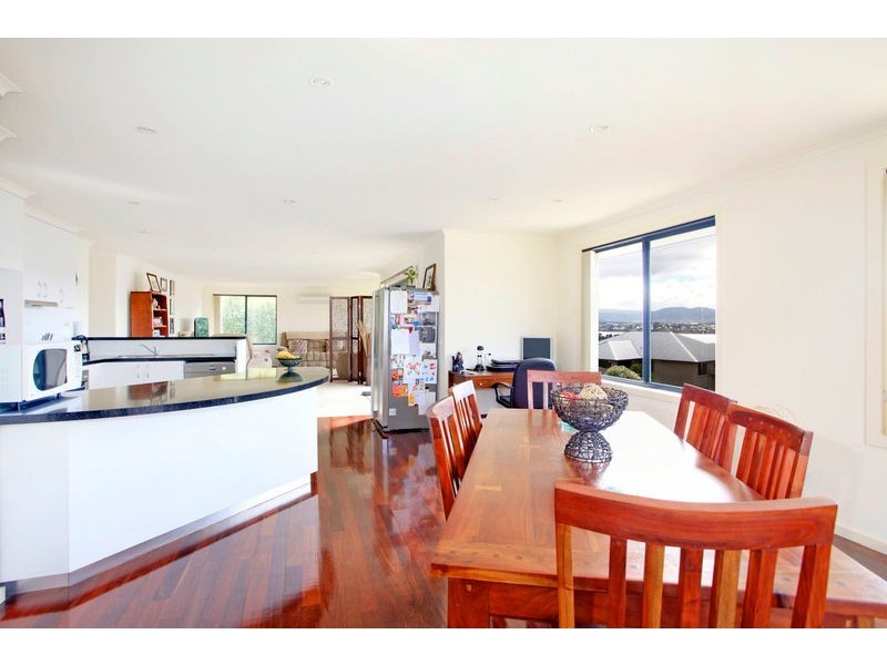 14 Govett Rise, Austins Ferry TAS 7011