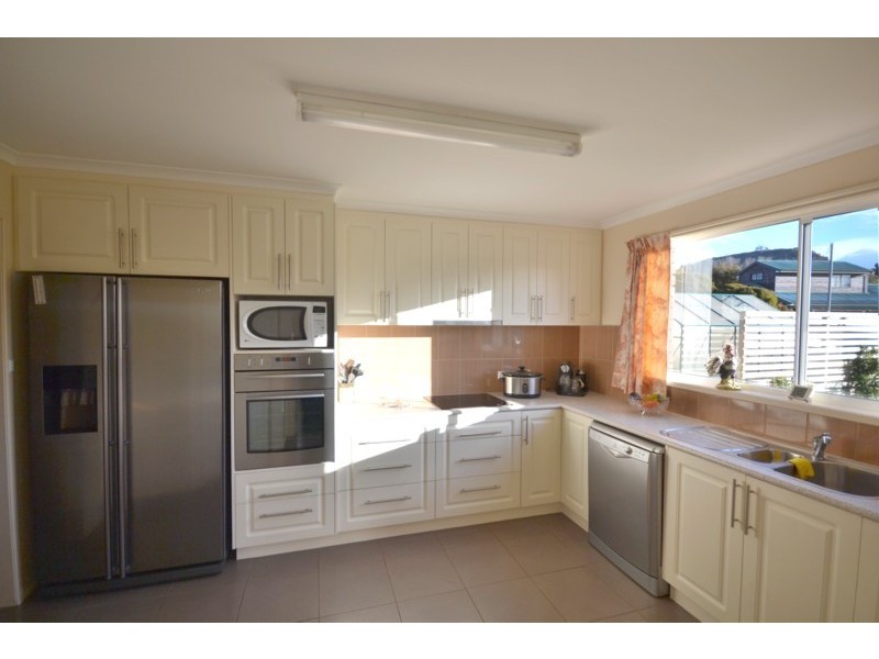 103 Main Street, Kempton TAS 7030