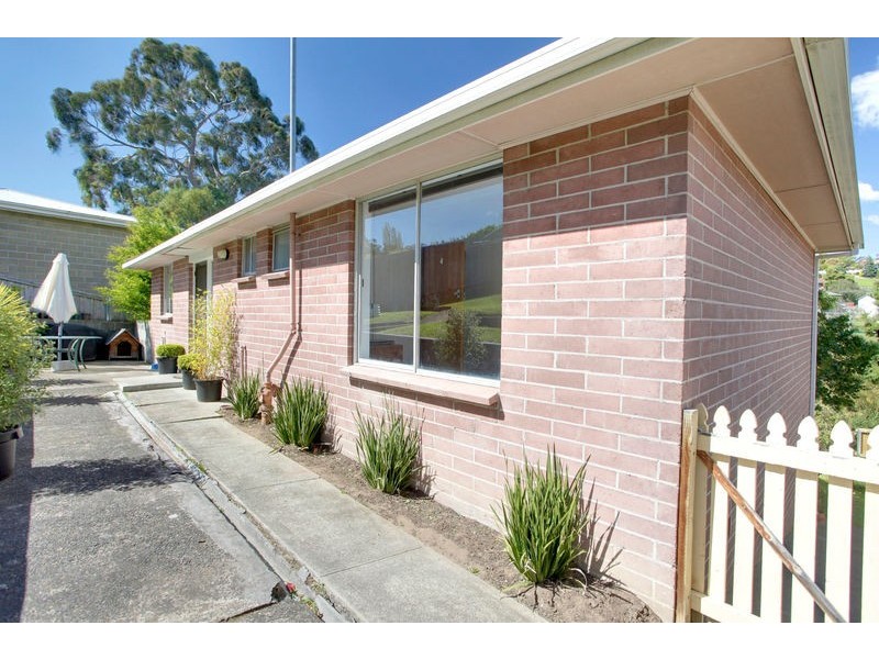 15 Devines Road, Glenorchy TAS 7010