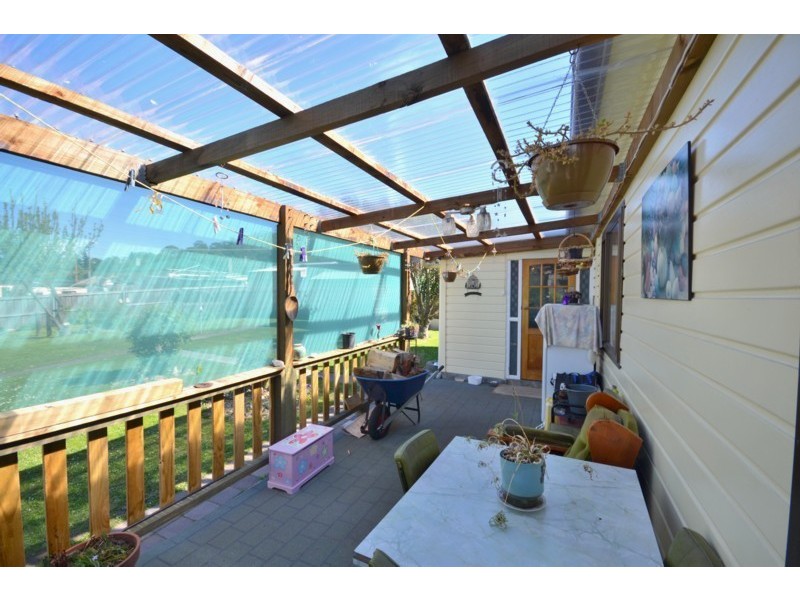 16 Seventh Avenue, New Norfolk TAS 7140