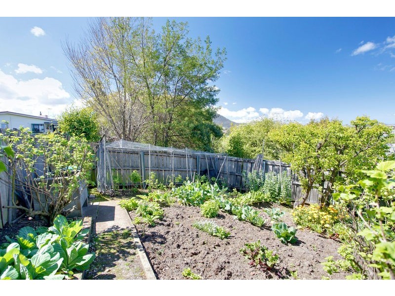 1 Cohen Court, Claremont TAS 7011