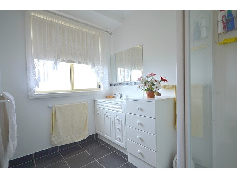 2/41 Madison Avenue, Brighton TAS 7030