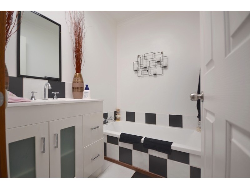 32 Thompson Crescent, Bridgewater TAS 7030