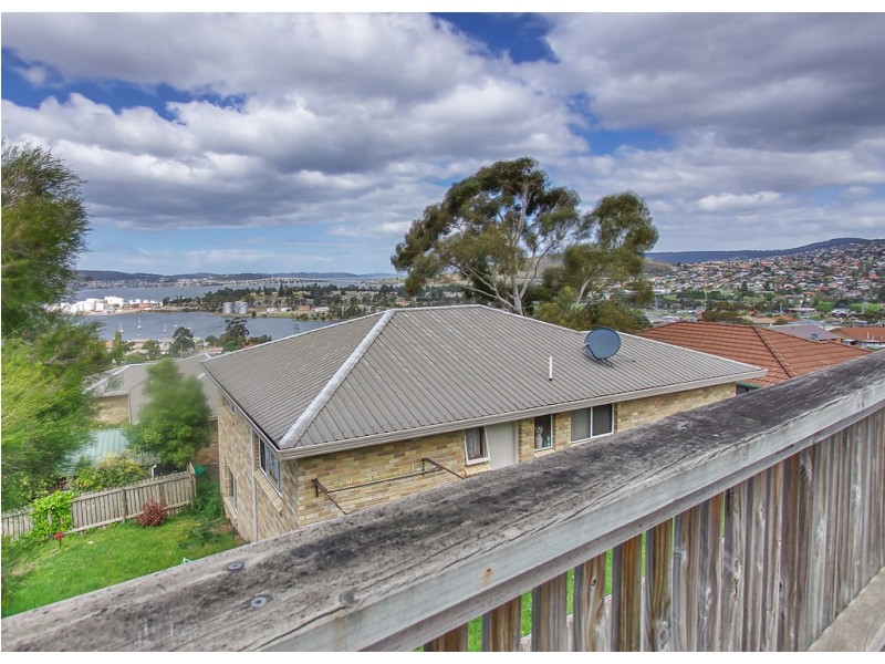 54 Lucinda Parade, Lutana TAS 7009