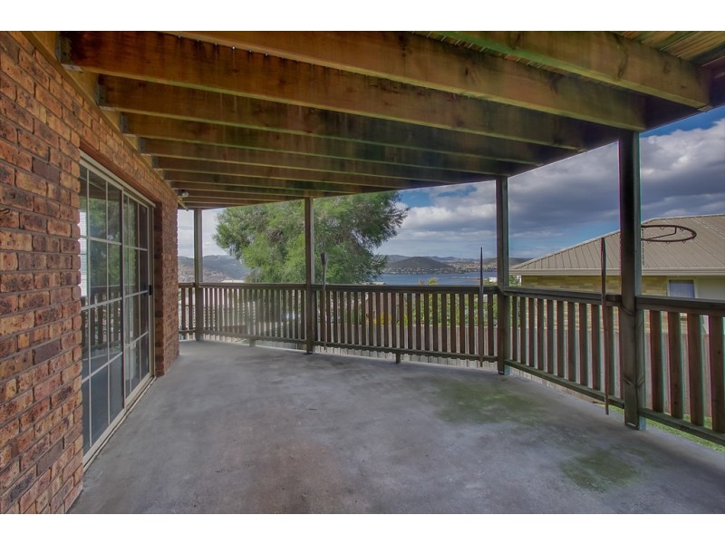 54 Lucinda Parade, Lutana TAS 7009