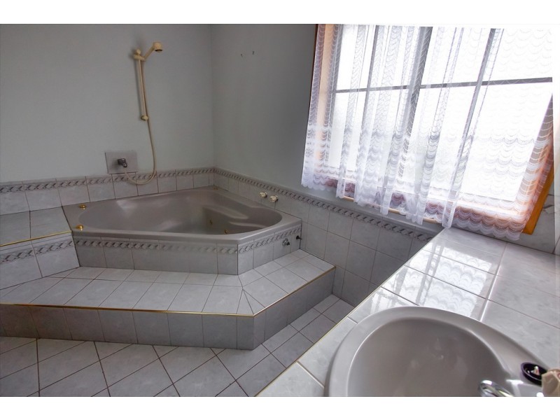 54 Lucinda Parade, Lutana TAS 7009