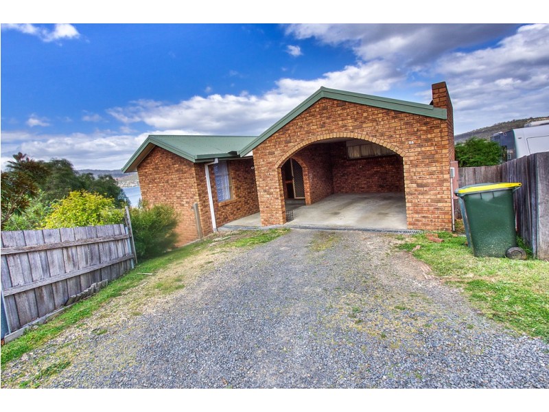 54 Lucinda Parade, Lutana TAS 7009