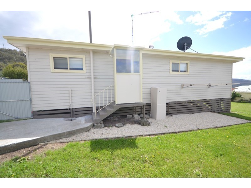 11 Nicholson Street, New Norfolk TAS 7140