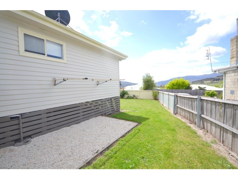 11 Nicholson Street, New Norfolk TAS 7140