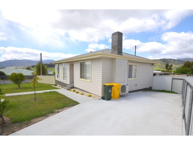 11 Nicholson Street, New Norfolk TAS 7140