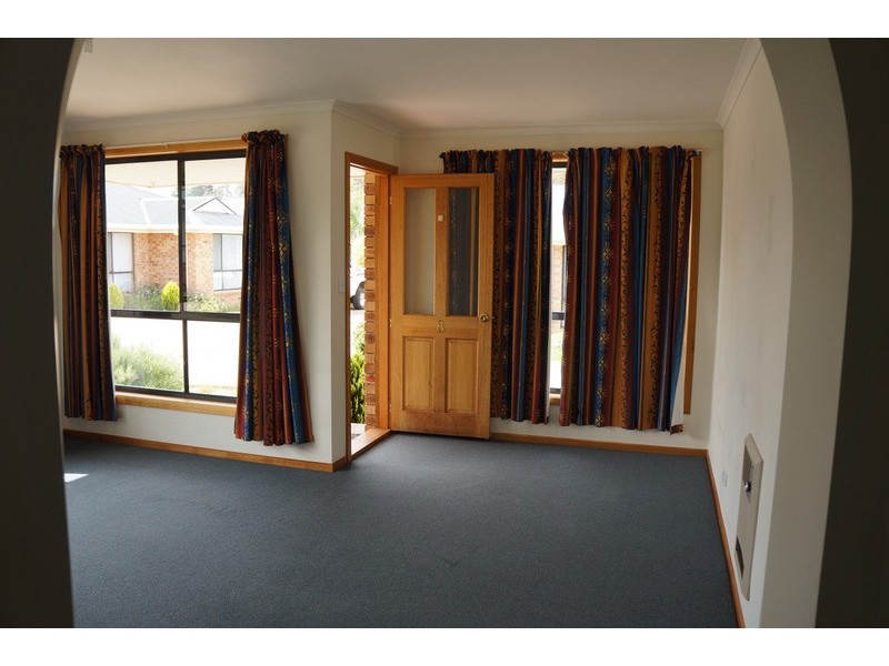 8/4 Ford Road, Brighton TAS 7030