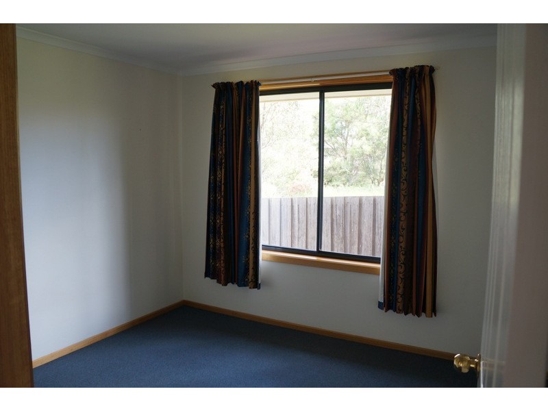8/4 Ford Road, Brighton TAS 7030