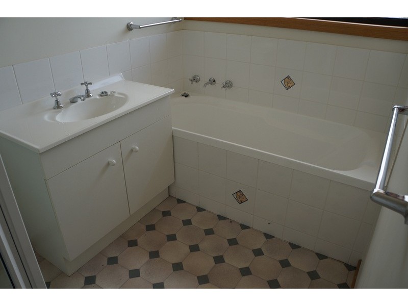 8/4 Ford Road, Brighton TAS 7030