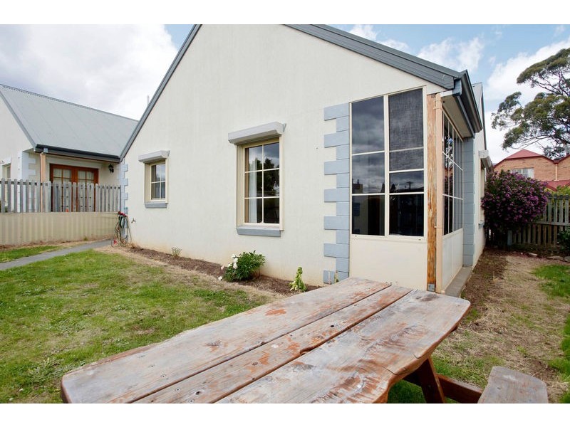 2/21a Balmain Street, Glenorchy TAS 7010