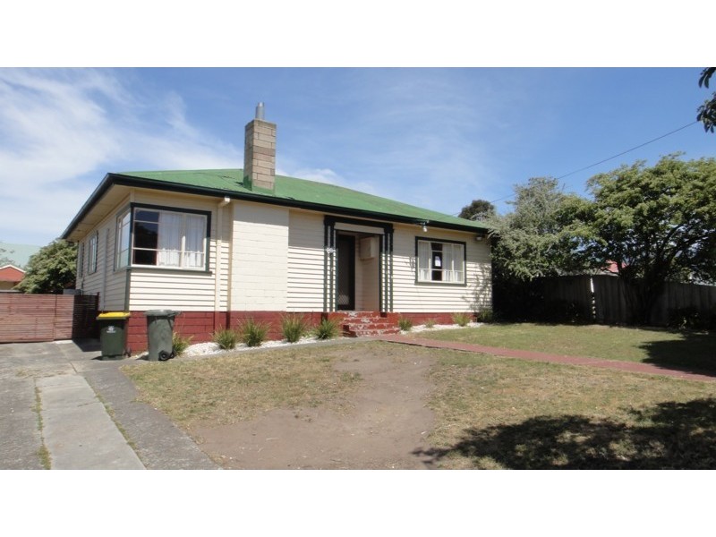 28 Curlew Parade, Claremont TAS 7011