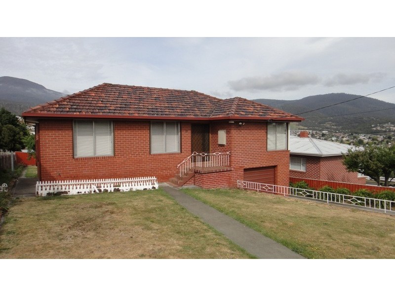13 Tenth Avenue, West Moonah TAS 7009