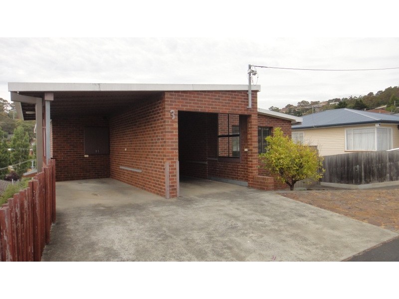 3 Corinda Grove, West Moonah TAS 7009