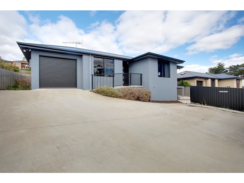 2/302 Main Road, Austins Ferry TAS 7011