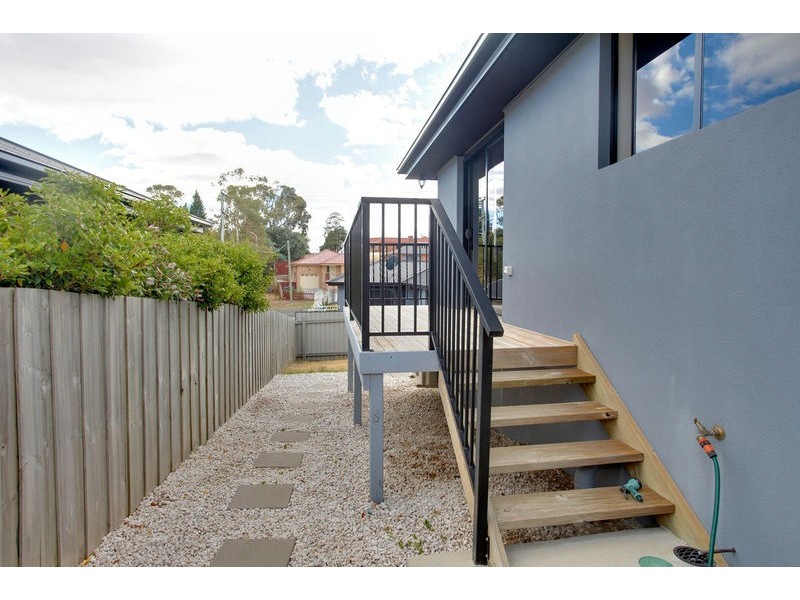 2/302 Main Road, Austins Ferry TAS 7011