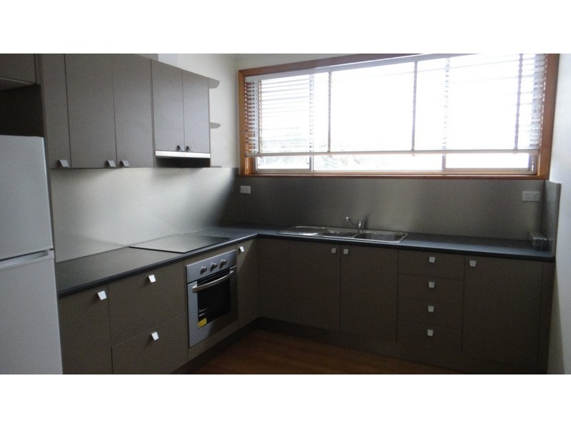 2/3 Swallow Parade, Glenorchy TAS 7010