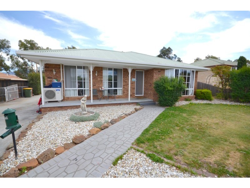 8 Frederick Drive, Brighton TAS 7030