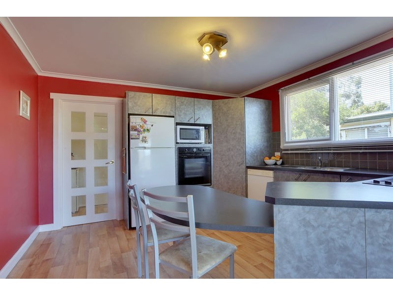 14 Southview Crescent, New Norfolk TAS 7140