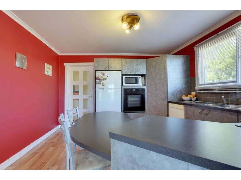 14 Southview Crescent, New Norfolk TAS 7140