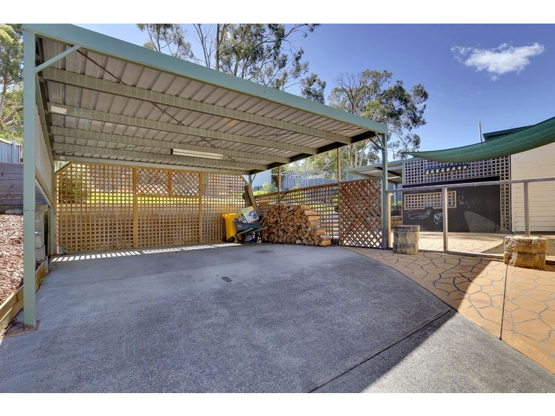 14 Southview Crescent, New Norfolk TAS 7140